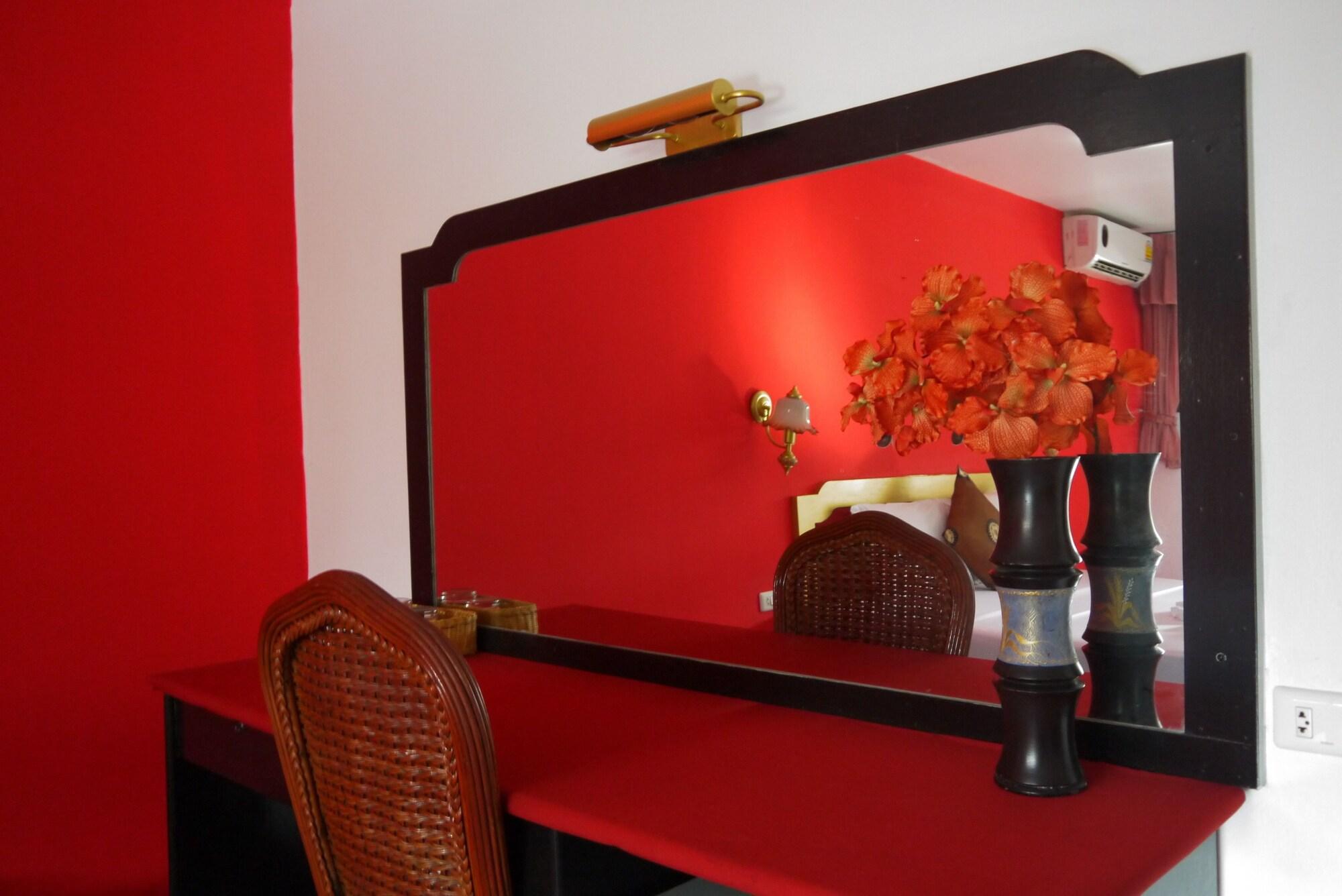 Surin Sweet Hotel Екстериор снимка