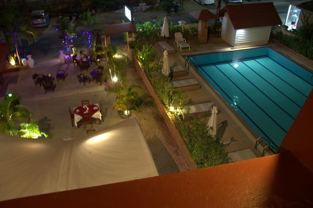 Surin Sweet Hotel Екстериор снимка