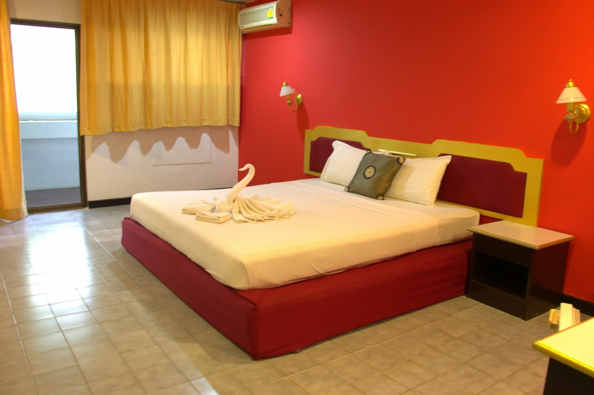Surin Sweet Hotel Екстериор снимка